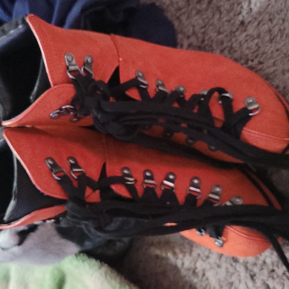 Orange stilleto pumps